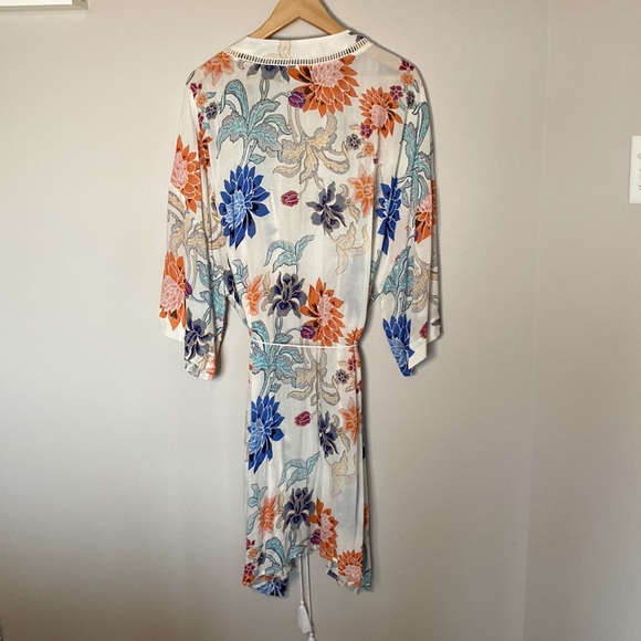 COPY - MINKPINK Kimono - Picture 4 of 6